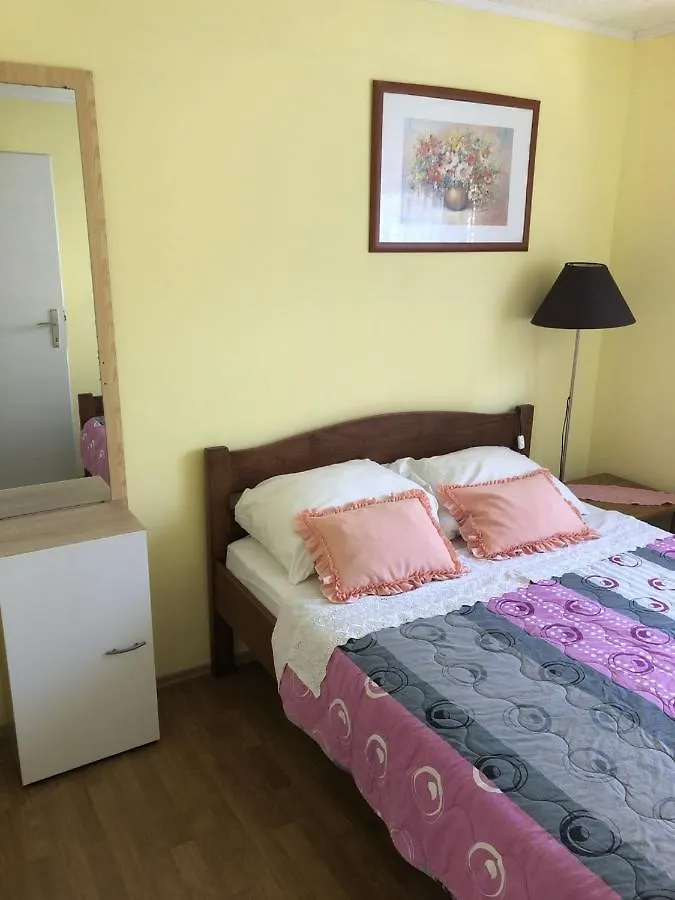 Apartment In Zdrelac With Balcony, Air Conditioning, Wifi, Washing Machine 4834-1 Croatia