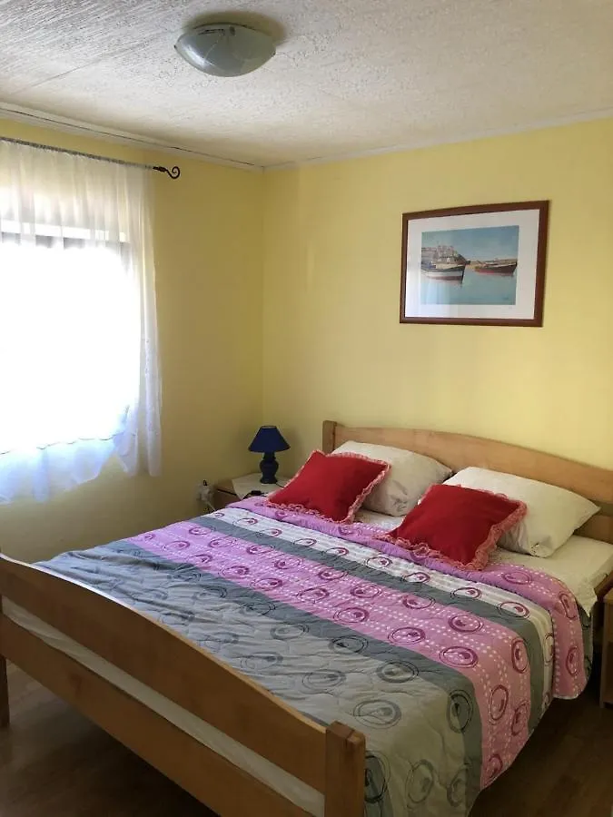 Apartment In Zdrelac With Balcony, Air Conditioning, Wifi, Washing Machine 4834-1