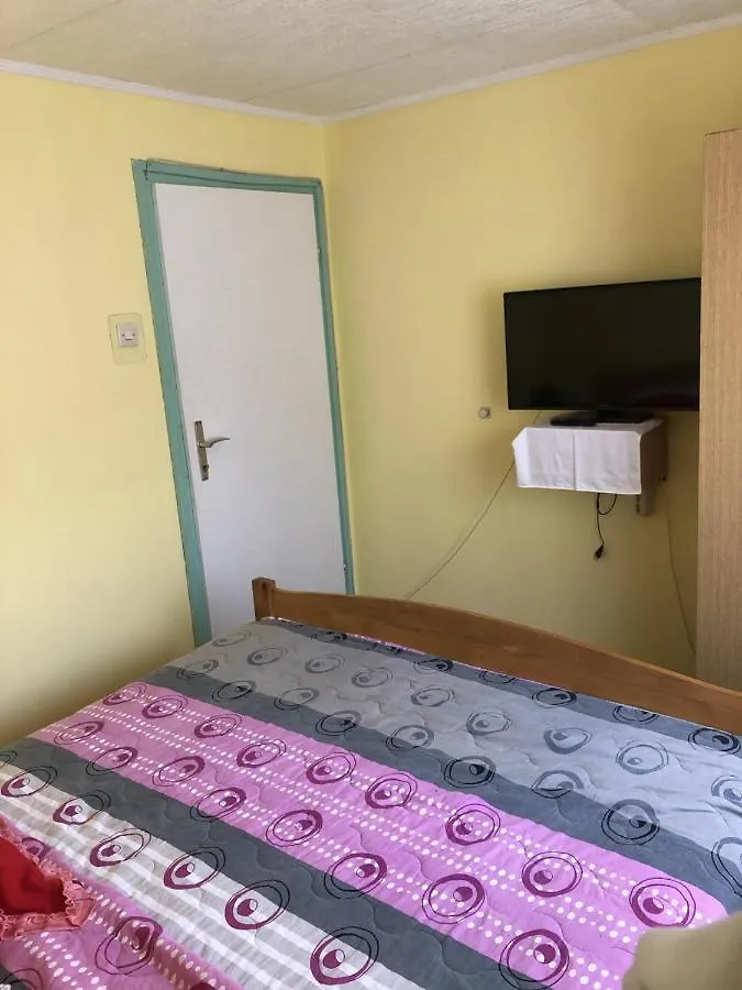 Apartment In Zdrelac With Balcony, Air Conditioning, Wifi, Washing Machine 4834-1
